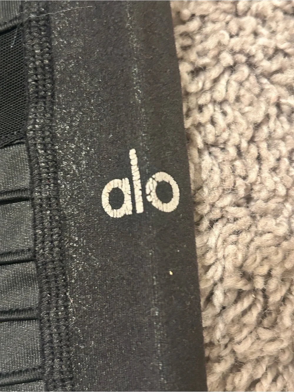 Alo Yoga High-Waist Moto Ribbed Active Leggings - Black.  Small